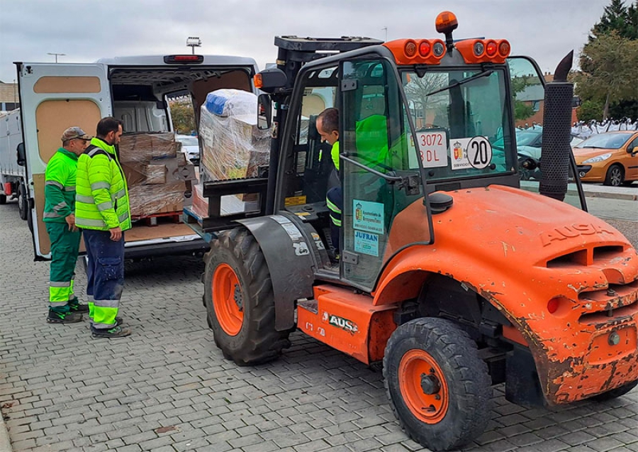 Arroyomolinos | El pueblo de Arroyomolinos desborda todas las previsiones al volcarse con los valencianos afectados por la DANA