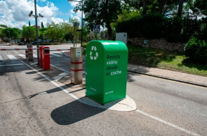 Boadilla del Monte | Instalado en Montepríncipe el primer contenedor de vidrio en el que se deposita el envase desde el coche