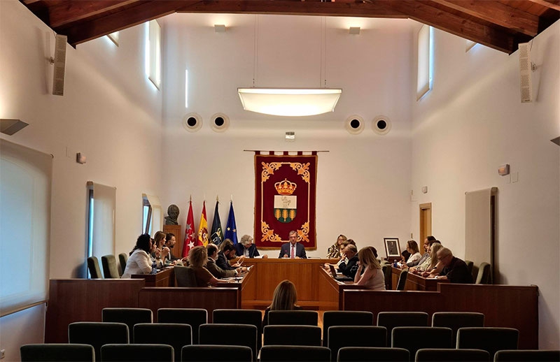 Villanueva de la Cañada | Acuerdo para la cesión de uso de 6 viviendas a la Guardia Civil