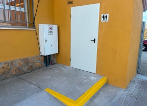 Navalagamella | Nuevo baño accesible en el Campo Municipal Juan Antonio Gutiérrez &quot;Jaipi&quot;