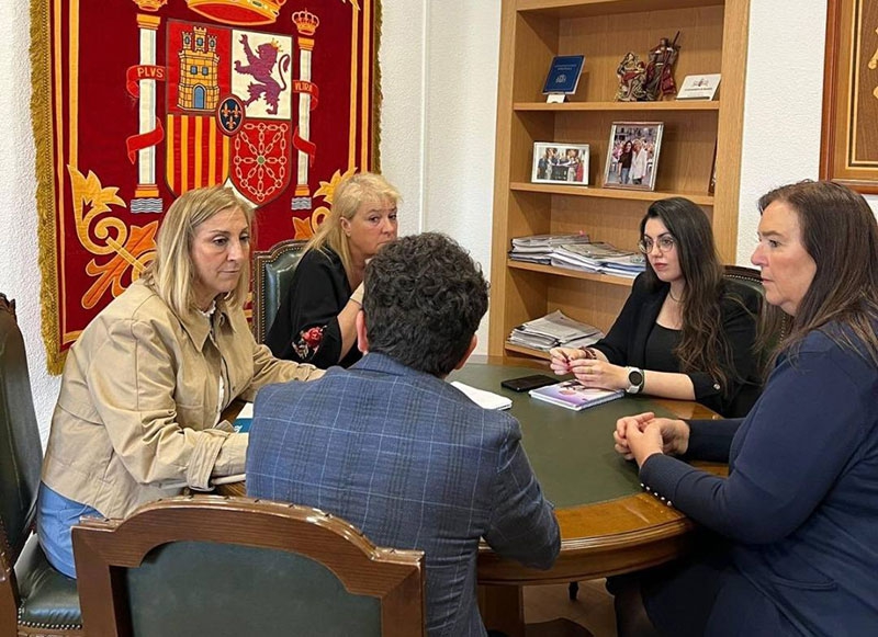 Brunete | La alcaldesa de Brunete y la presidenta de la Asociación Víctimas del Terrorismo AVT se reunieron para establecer un marco de colaboración
