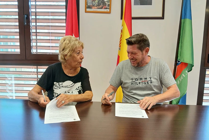 Aldea del Fresno | Renovación del convenio de colaboración con los mayores de Aldea del Fresno