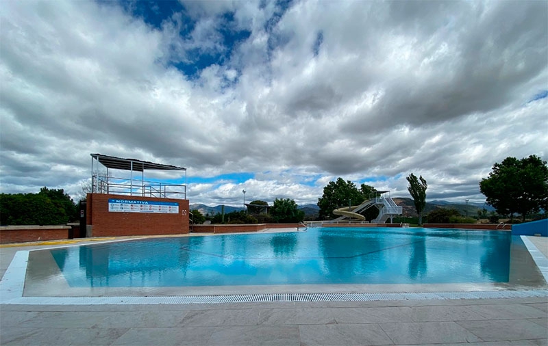 Collado Villalba | Mayores de 65 años y discapacitados podrán acceder a la Piscina Municipal gratuitamente en alertas por olas de calor