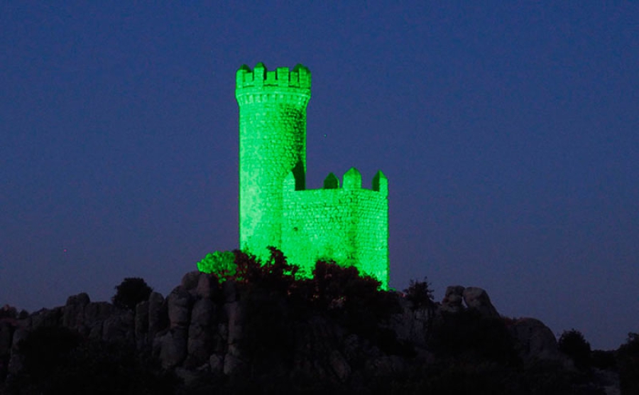 Torrelodones | En la Semana Contra el Desperdicio Alimentario la Torre se ha iluminado de verde