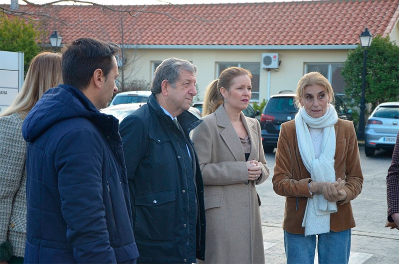 Villanueva de la Cañada | La consejera de Asuntos Sociales visita Villanueva de la Cañada