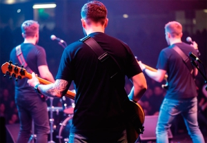 MÚSICA | Marta lo Sabe lanza su primer álbum El Valor de lo Invisible coincidiendo con las Fiestas de la Comunidad de Madrid