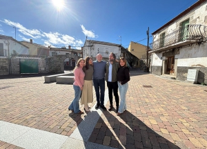 Navalagamella | El director general de Reequilibrio Territorial vistió los trabajos de embellecimiento de Navalagamella