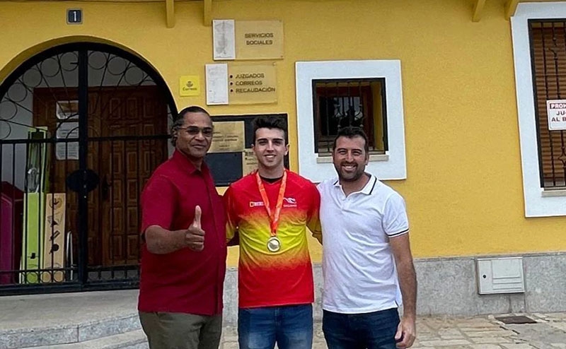 Villamantilla | Recibimiento en el Ayuntamiento de Cristian Melero, Campeón de España de BMX Racing en categoría Open 17