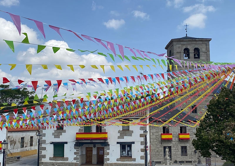 Colmenar del Arroyo | Colmenar del Arroyo celebra sus Fiestas en honor al Santísimo Cristo de la Cruz a cuestas del 1 al 14 de septiembre