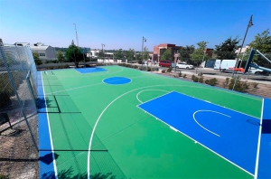 Villaviciosa de Odón | Finalizada la remodelación de la pista de baloncesto de la calle Pedraza