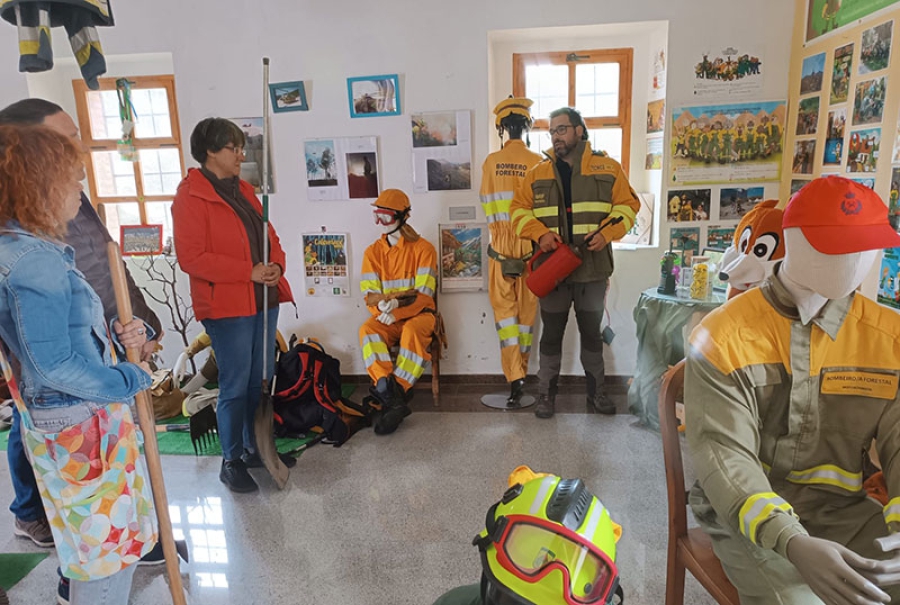 Cadalso de los Vidrios | El Museo del Bombero Forestal de Cadalso de los Vidrios sigue sumando visitas