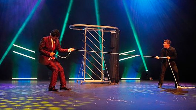 Galapagar | La magia de las nuevas tecnologías llega al Teatro Jacinto Benavente con “Sensaciones” del ilusionista Hodei Magoa