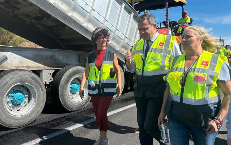 Cadalso de los Vidrios | El consejero de Transportes visitó los trabajos que se están realizando en un tramo de seis kilómetros de la M-541 en Cadalso de los Vidrios