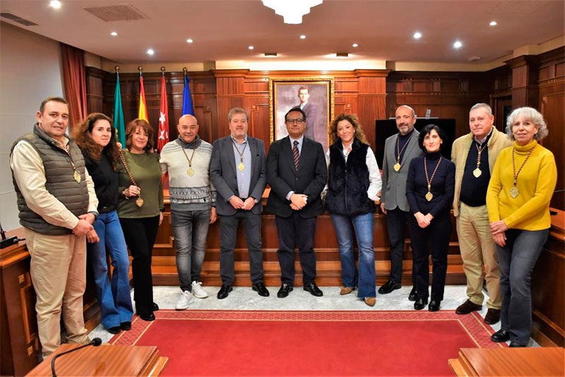 Villaviciosa de Odón | Recibimiento a la nueva Junta de la Hermandad del Cristo del Milagro