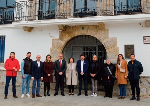 Aldea del Fresno | Visita de la Ministra de Defensa al municipio