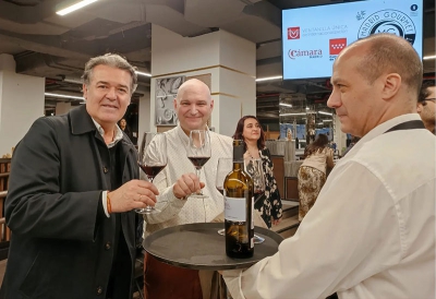 El presidente de la DO Vinos de Madrid, Antonio Reguilón, y la vocal, María Armenteros, asistieron a la presentación de “Madrid Gourmet Export”